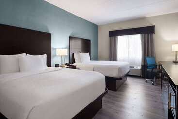 هتل La Quinta By Wyndham Knoxville Airport