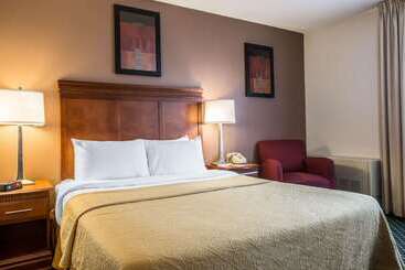 هتل Quality Inn Colchester  Burlington
