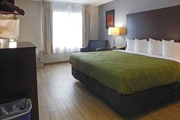 هتل Quality Inn Colchester Burlington