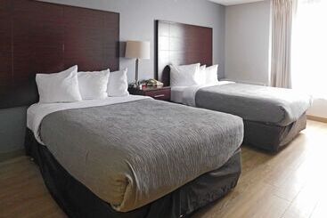 هتل Quality Inn Colchester  Burlington