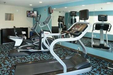 هتل Quality Inn Cranberry Township