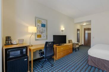 هتل Quality Inn & Suites Sandusky