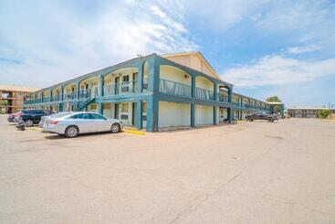 OYO Hotel Midland