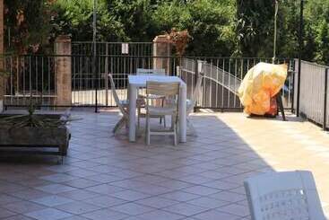 تختخواب و صبحانه La Casa Dell'orso