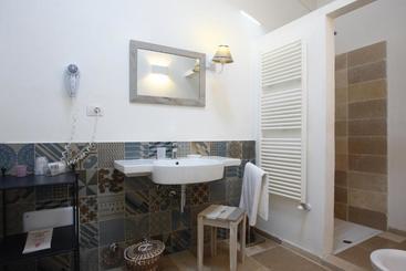 تختخواب و صبحانه Masseria La Tofala Benessere & Spa