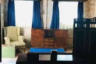 تختخواب و صبحانه Olea Leya Boutique