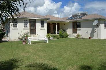 Gemini House Bed & Breakfast