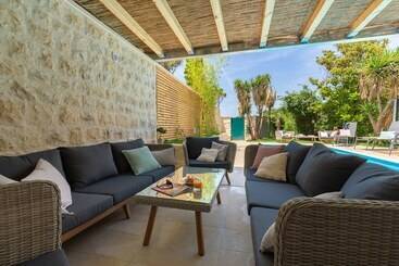 Hedera Estate - Villa Hedera