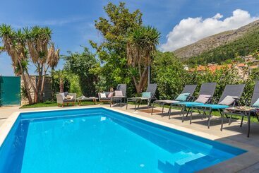 Hedera Estate - Villa Hedera