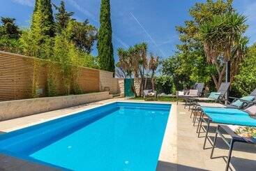 Hedera Estate - Villa Hedera