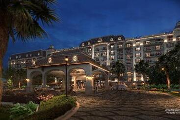 هتل Disney's Riviera Resort