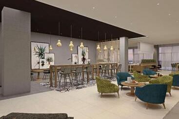هتل Hilton Garden Inn Windhoek