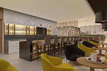 هتل Hilton Garden Inn Windhoek