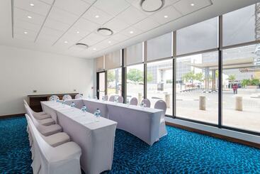 هتل Hilton Garden Inn Windhoek
