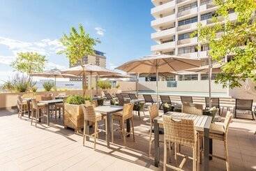 هتل Hilton Garden Inn Windhoek