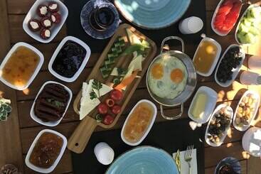 هتل Lamira Suites Alacati