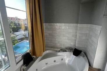 هتل Lamira Suites Alacati
