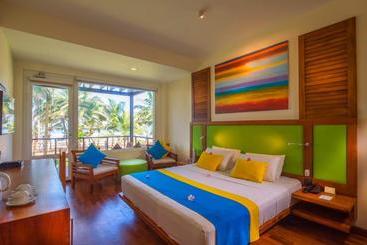 Mermaid Hotel & Club