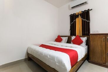 هتل Rosy Guest House By Oyo