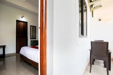 هتل Rosy Guest House By Oyo