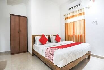هتل Rosy Guest House By Oyo