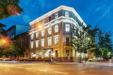 هتل Wawel Queen