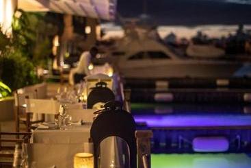 استراحتگاه Port Ferdinand Marina And Luxury Residences