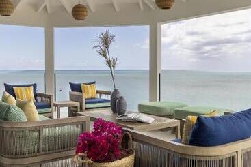 Tamarind Hills Resort & Villas