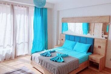 The Pearl Suites