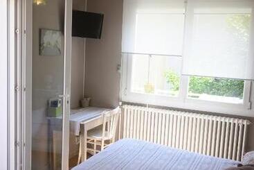 تختخواب و صبحانه Chambres D Hotes Beziers