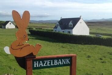 تختخواب و صبحانه Hazelbank