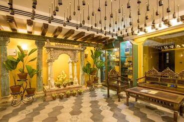 Heritage Hotel Suites And Spa