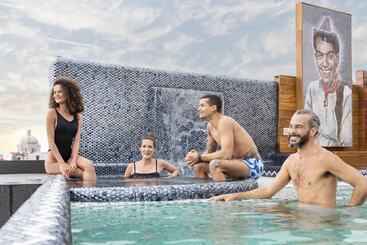 L Hotel Perla Boutique