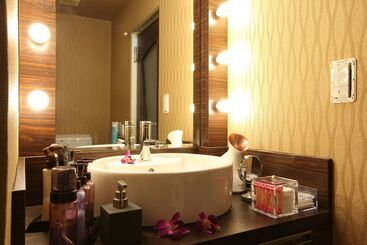 هتل Lusso Croce Urban Resort   Adult Only