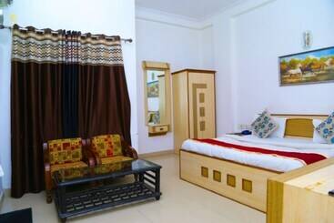 هتل Riya Palace