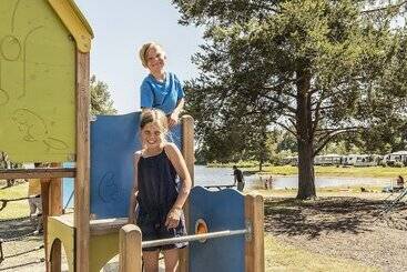 هتل Sveastranda Camping