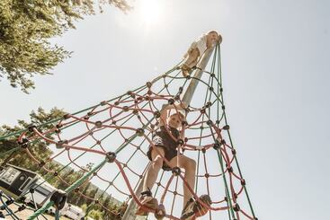 هتل Sveastranda Camping