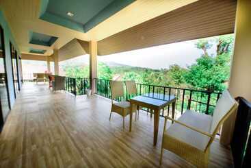 هتل The Organery Retreat
