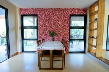 هتل The Organery Retreat