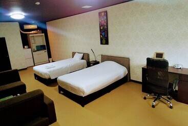 هتل White Beachi Inn Ishikawa