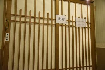 Kumamoto Capsule Hotel   Hostel, Caters To Men
