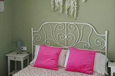 펜션 Hospedería Rural Las Buganvillas