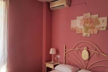 펜션 Hospedería Rural Las Buganvillas