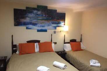 پانسیون Hostal Di Verena