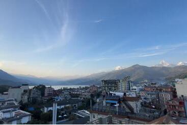 استراحتگاه Mount View Pokhara