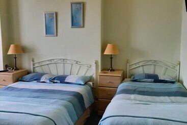 The Beaches Family B&b