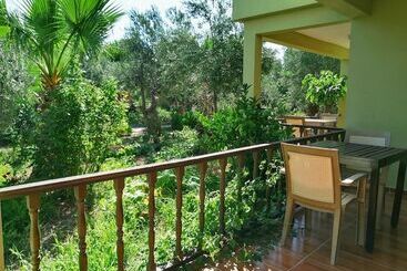 Assos Büyük Yıldızsaray Otel
