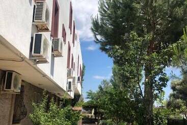 Assos Büyük Yıldızsaray Otel