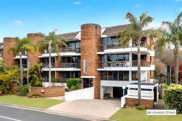 Byron Pacific Apartments