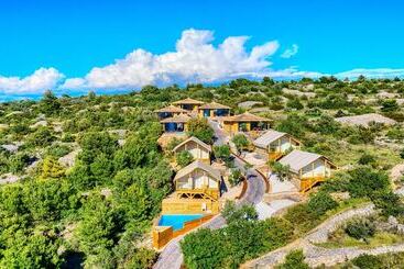 New Horizons Resort